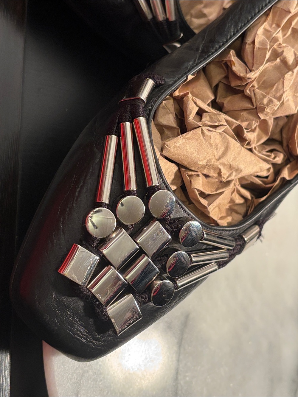 Gucci Black Leather Flats with Silver-Tone Stud Embellishments - Picture 12 of 13